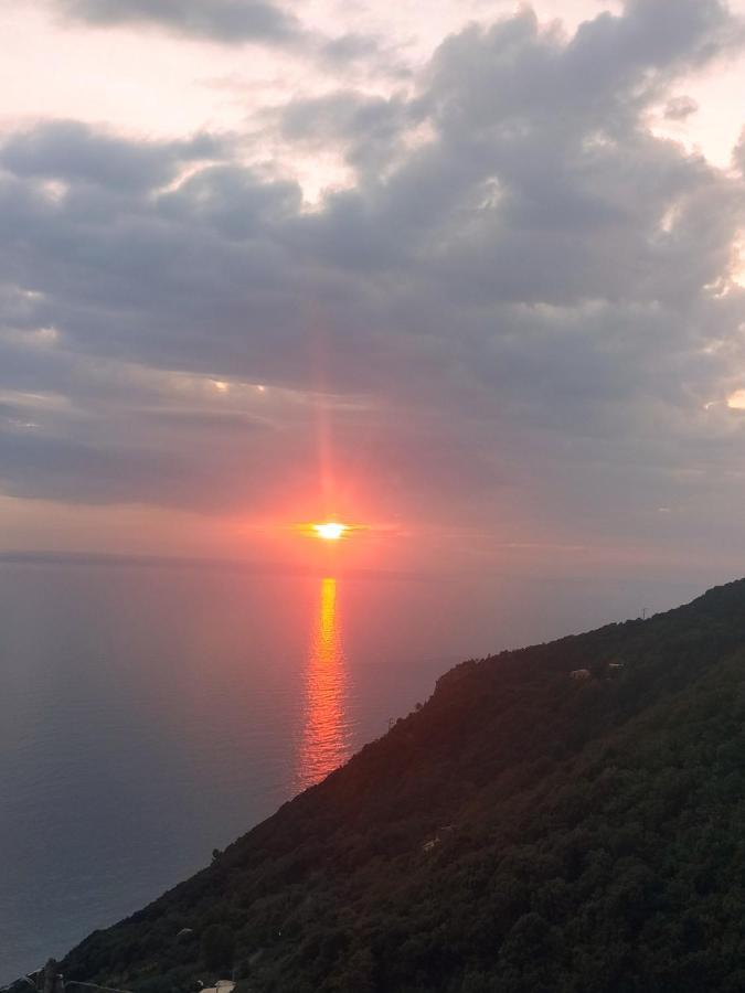 Ostello Ninin De Ma' Framura Bagian luar foto